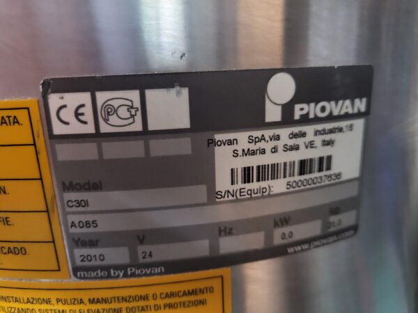 System centralnego podawania tworzywa na 10 maszyn - obrazek 15